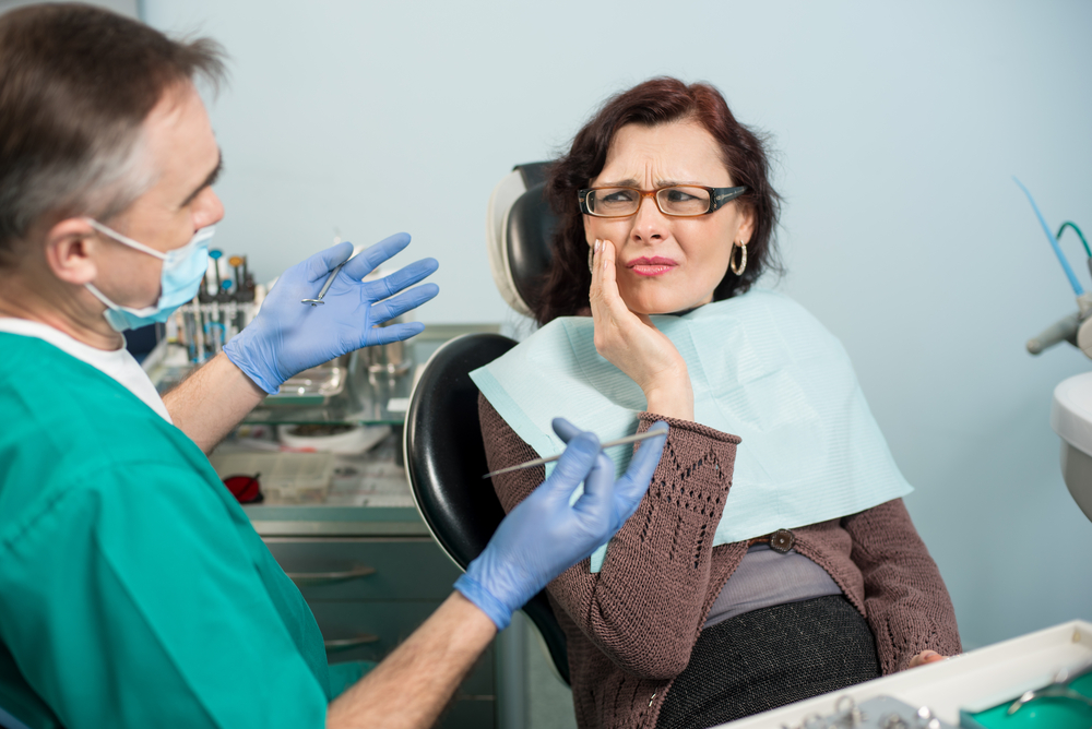 5 Signs You Need an Emergency Tooth Extraction in Reston