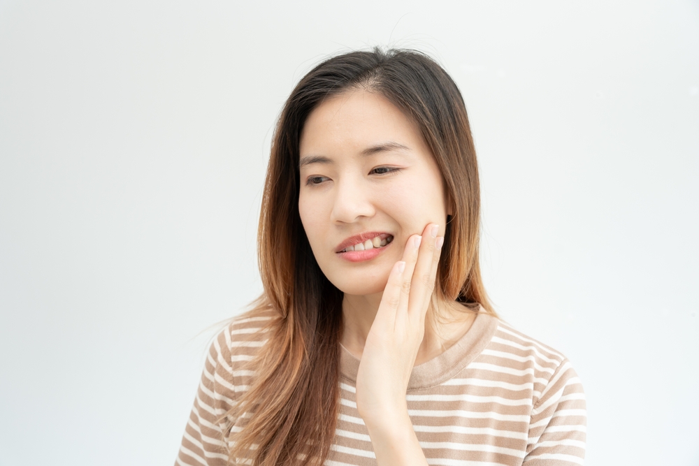 What Happens During a Same-Day Tooth Extraction?