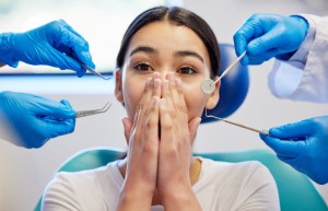 Finding an Emergency Dentist Open Late or on Weekends in Reston